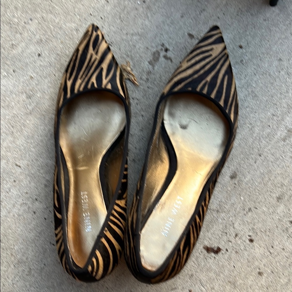 Anne Klein Black and Tan Women's Shoes